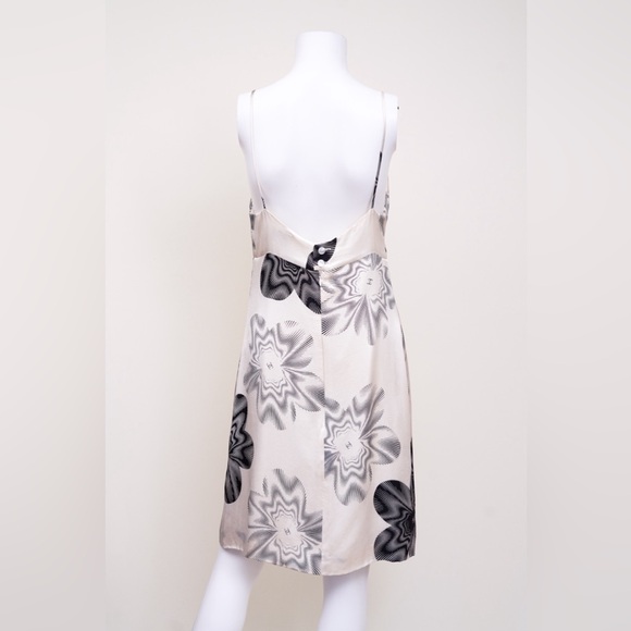 Chanel White Floral Logo Silk Dress - Picture 5 of 7